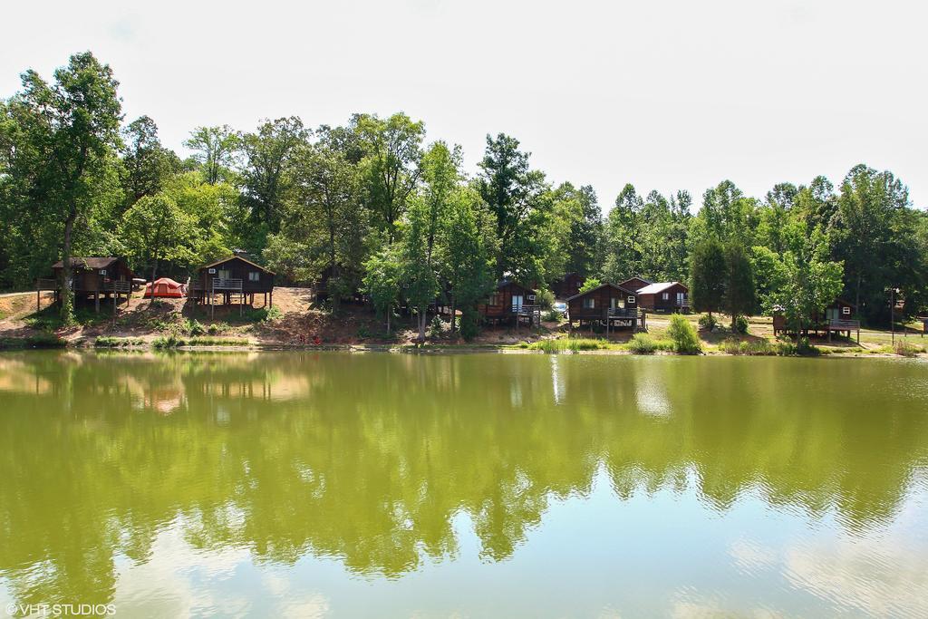 Forest Lake Camping Resort Lakefront Cabin 1 Advance 외부 사진